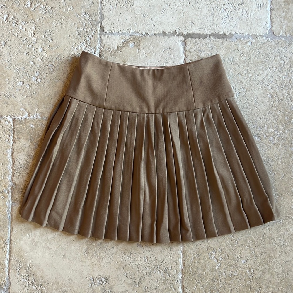 Love Ady Khaki Pleated Mini Skirt, Size Small